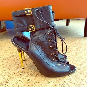 TOM FORD Leather Cut-Out Bootie